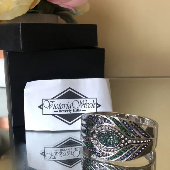 VICTORIA WIECK Peacock Drusy Cuff Bracelet Watch